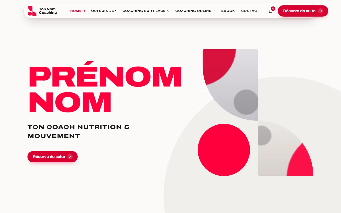 Page d'accueil d'un modèle de site pour coach sportif, avec un grand titre rouge et des formes géométriques